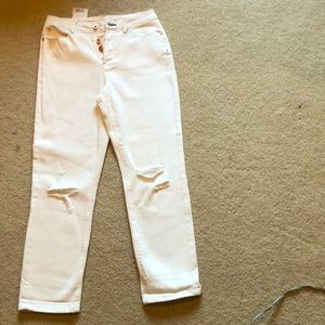 A Loves A high rise boyfriend jeans in white with rip at knees